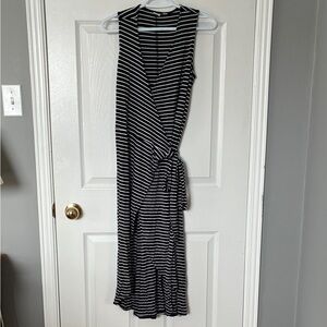 Gap Black and White Striped Sleeveless Dress